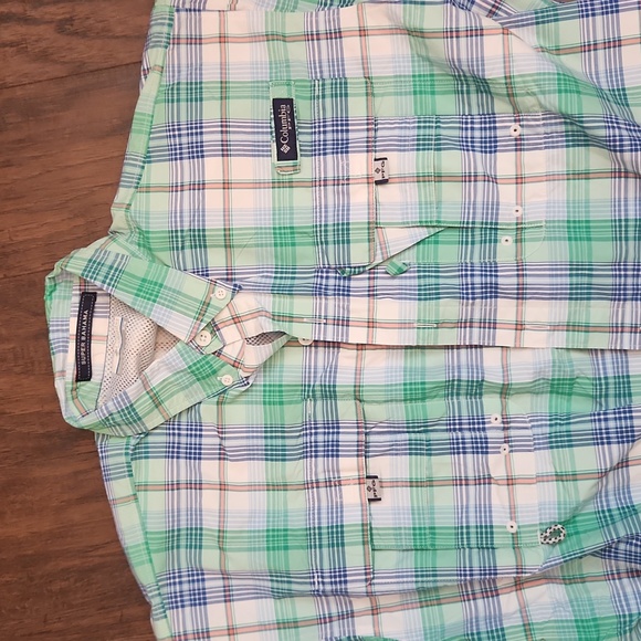 Medium Columbia Sportswear Fishing Shirt - Picture 2 of 4